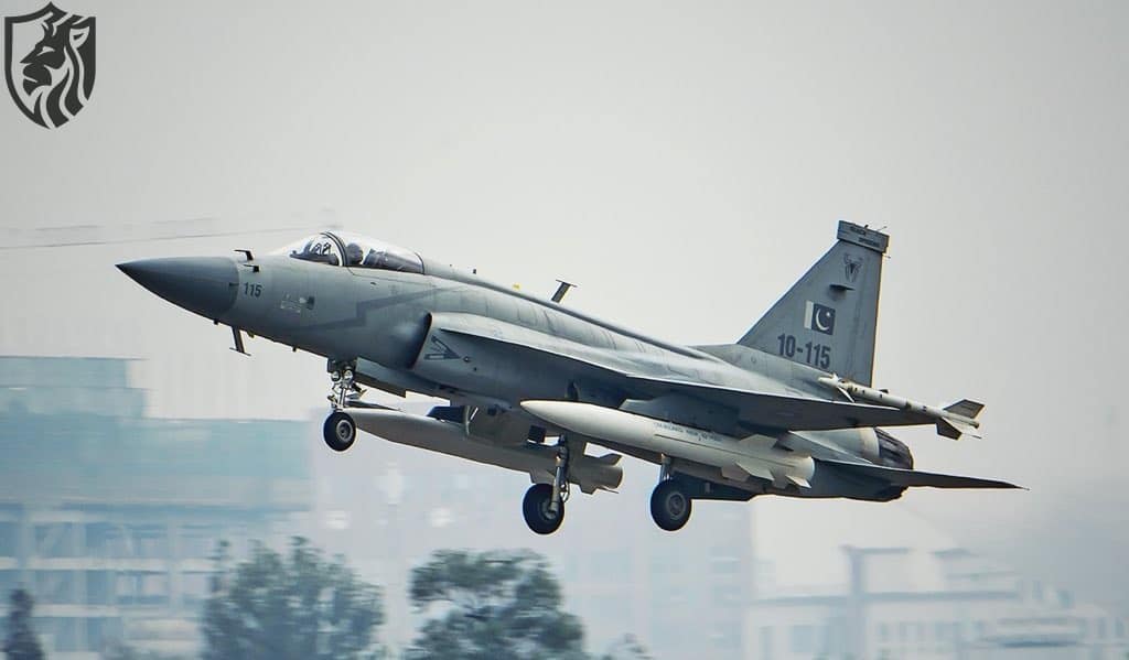 Pakistan: JF-17 Destroys S-400 in Punjab