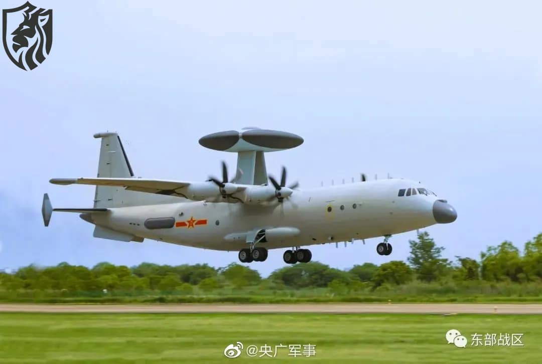 Equipped with a tri-array active electronically scanned array (AESA) radar, the KJ-500 operates with a fixed radome, enabling full coverage without a rotating radar.